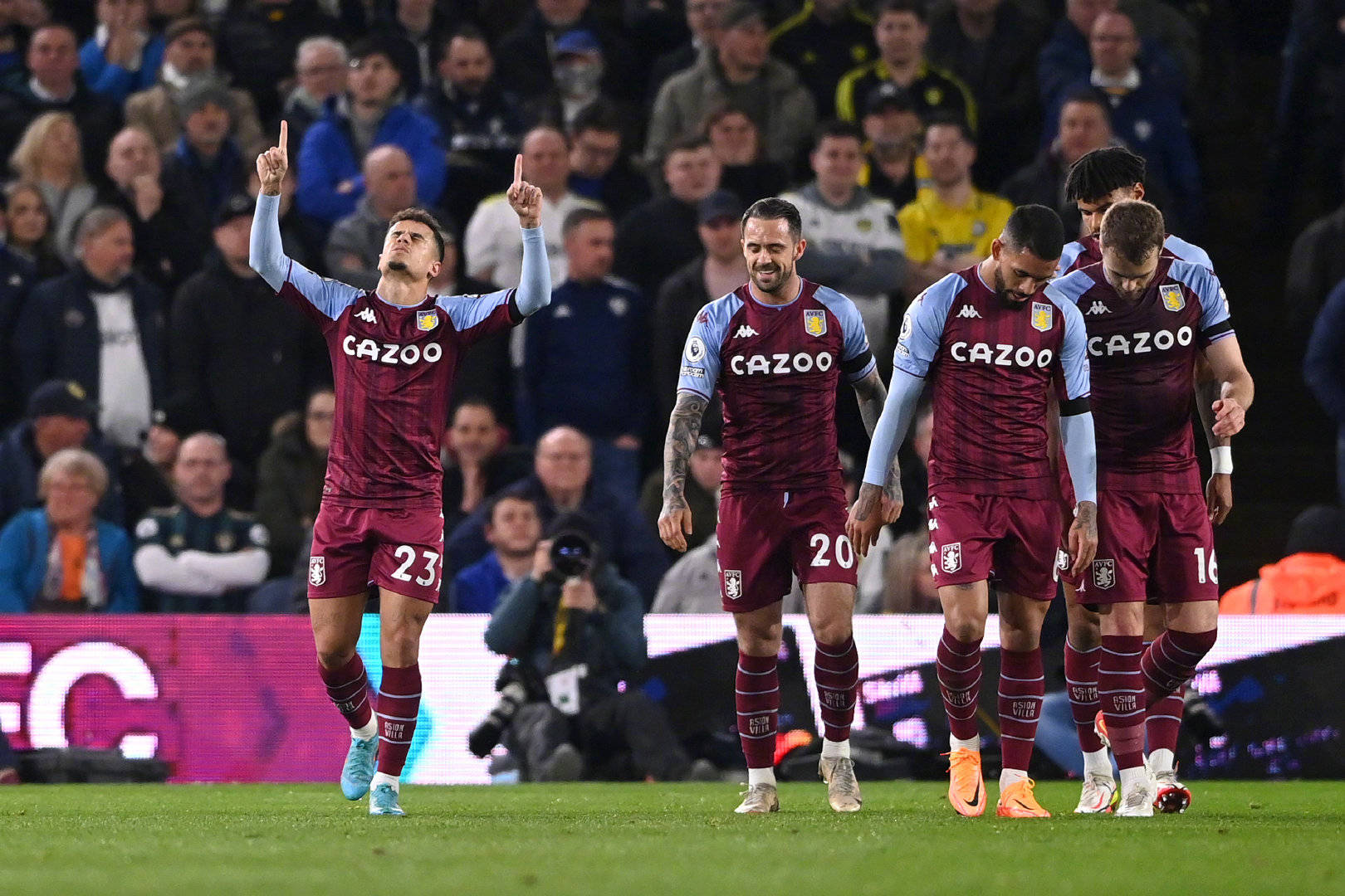 明对比的是 明对比的是