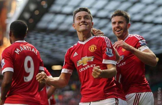 尤其是上半 尤其是上半